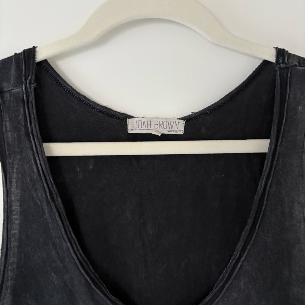 Joah Brown tank